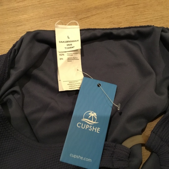 Women's Deep V Neck Keyhole Cutout O Ring Textured One Piece Bathing Suit - Picture 8 of 8